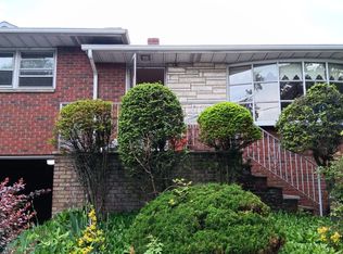32 Mercer Ave, Englewood Cliffs, NJ 07632
