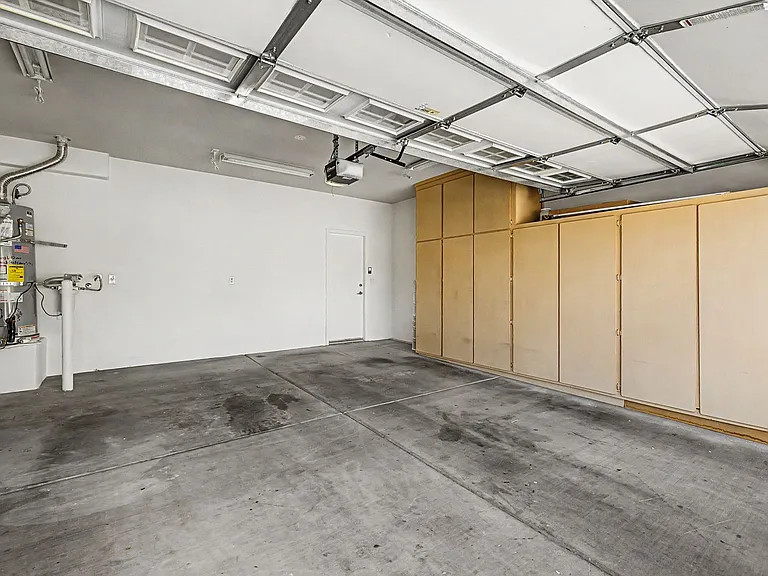 2539 Evening Twilight Ave — Photo 22