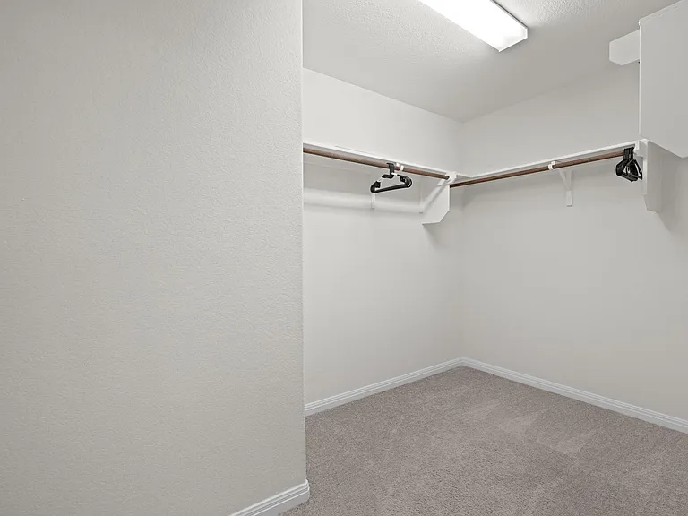 13005 Foreston Dr — Photo 33