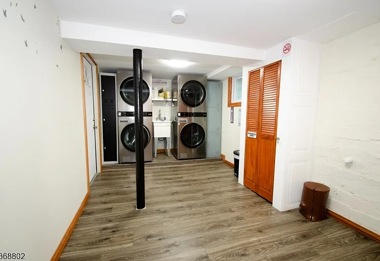74 Harrison Pl #2 — Photo 11