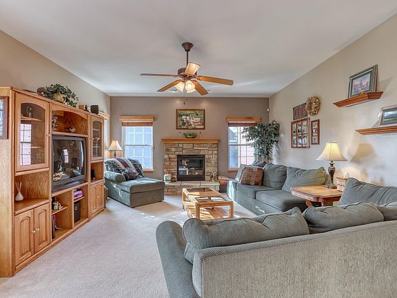 3rd image of 1539 Highlandview Dr