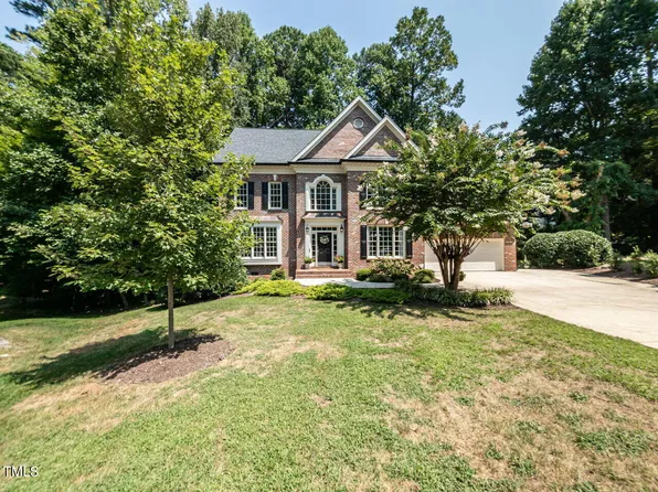 310 Hassellwood Dr, Cary, NC 27511