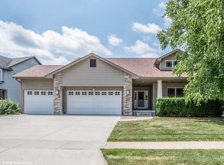 722 Maplewood Ct, Altoona, IA 50009