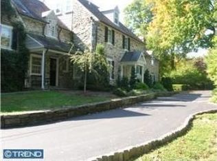 511 Fishers Rd, Bryn Mawr, PA 19010