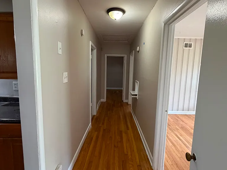 4015 Charles Dr — Photo 6