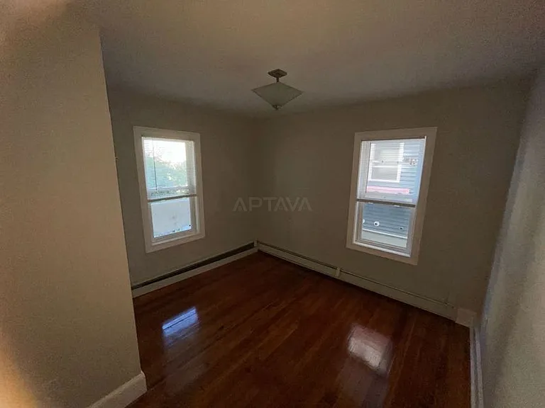 19 Harold St #1 — Photo 7