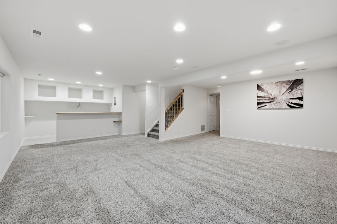 next background image