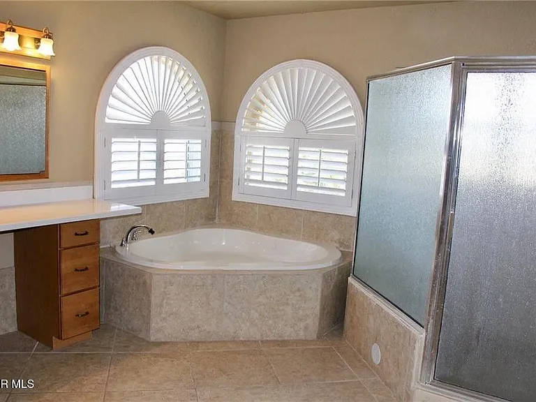 7409 Edgemere Blvd — Photo 38