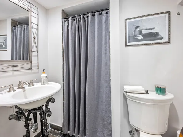 534 Brandon Place image 29 of 44