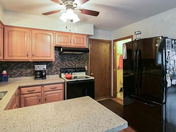 3rd image of 1119 Selby Ave