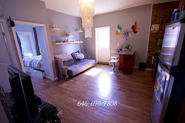 Rented by Brickwood BWR LLC | media 25