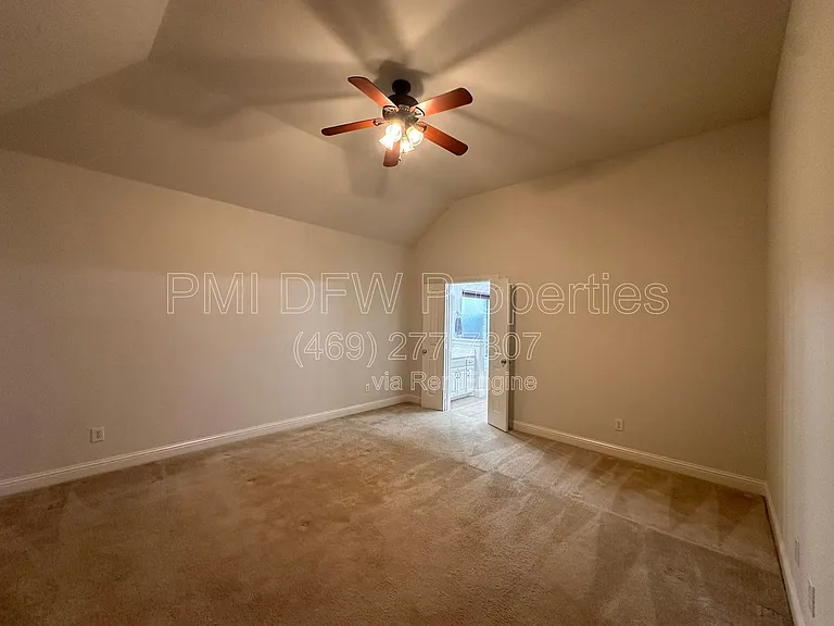2610 Meadow Ridge Dr — Photo 12