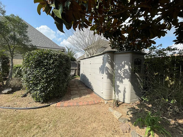 154 Solamere Ln — Photo 23