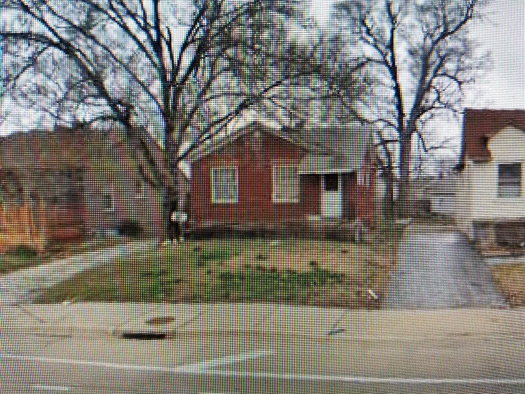 1617 Pontoon Rd photo 1