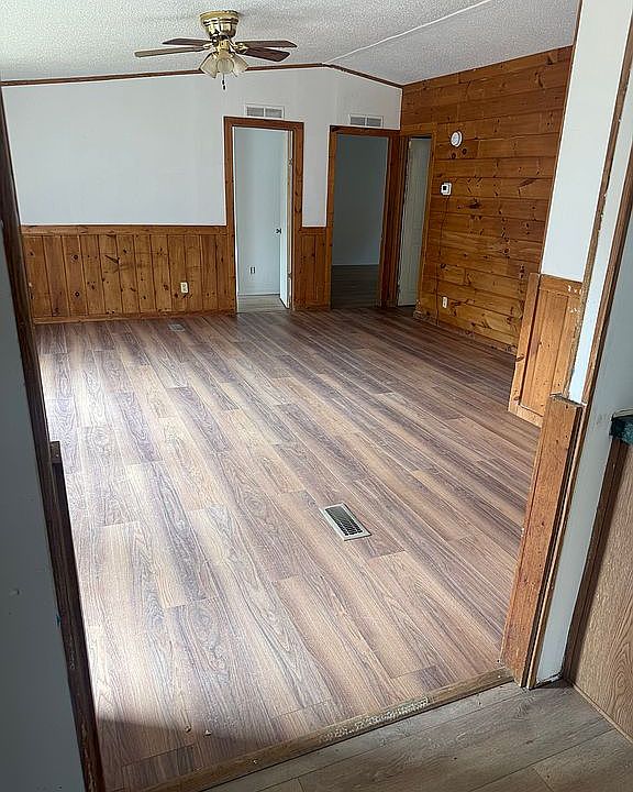 2nd image of 1447 Gnatty Branch Rd