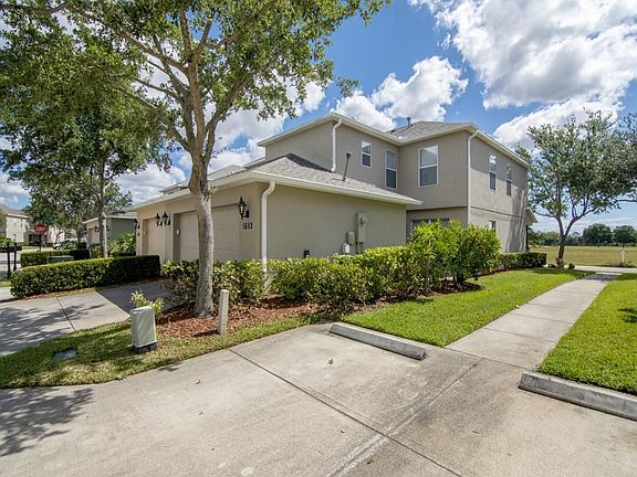 3rd image of 1652 Pointe West Way