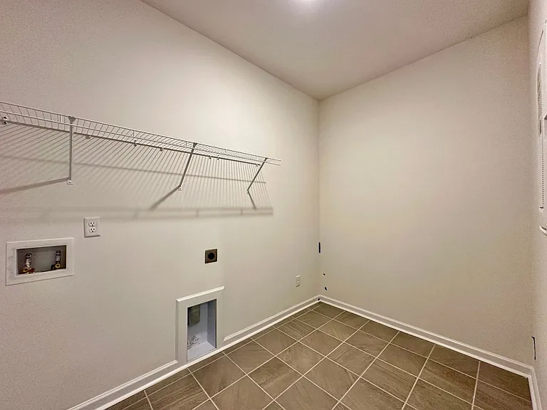 4187 Lively St — Photo 17
