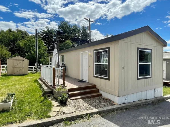 603 W Palouse River Dr Trailer 12, Moscow, ID 83843