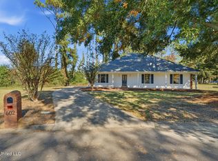 602 Stones Throw Ln, Brookhaven, MS 39601