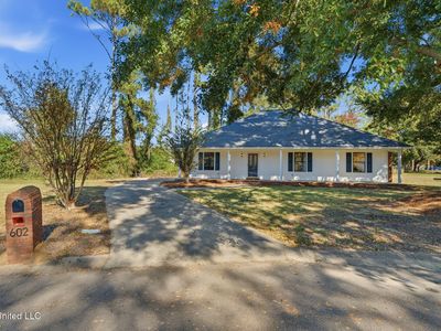 602 Stones Throw Ln, Brookhaven, MS, 39601
