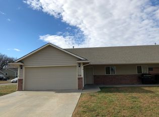 728 Highland Ridge Dr, Manhattan, KS 66503