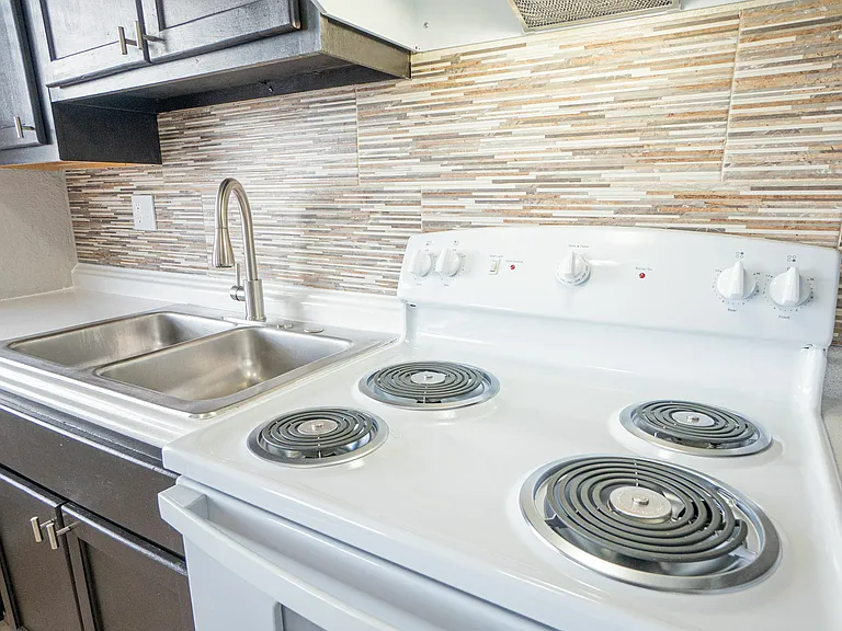 3313 Johnson Ave #16 — Photo 9