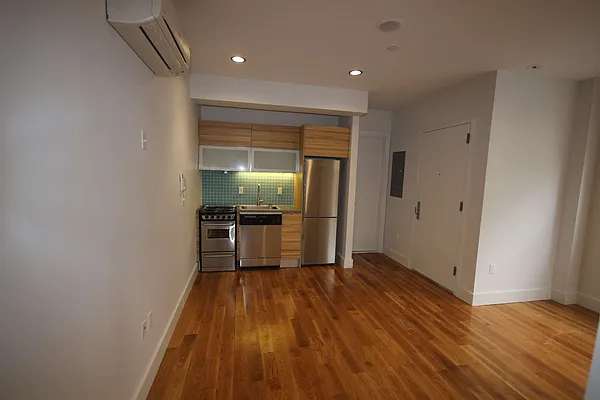 Rented by Nooklyn NYC LLC | media 3