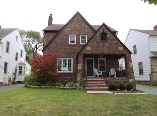 4022 Bushnell Rd, University Heights, OH 44118