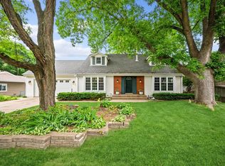 6621 Gleason Rd, Edina, MN 55439