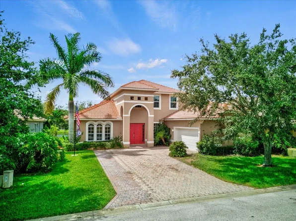 477 NW Dover Court, Port St Lucie, FL 34983