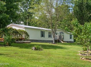 443 Mohawk Dr, Crossville, TN 38572