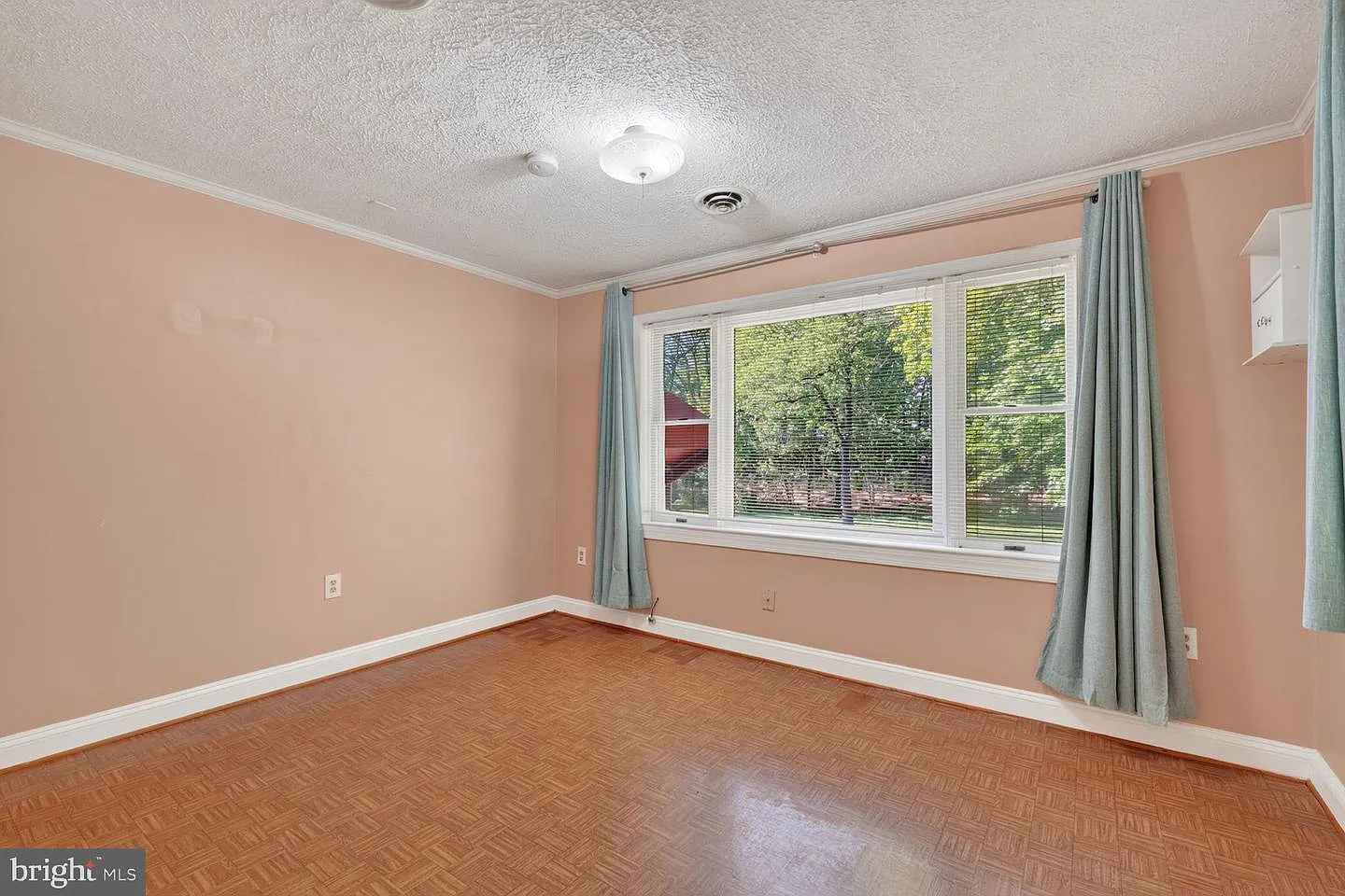 1 bed, 800 sqft, $1,950 — Photo 4