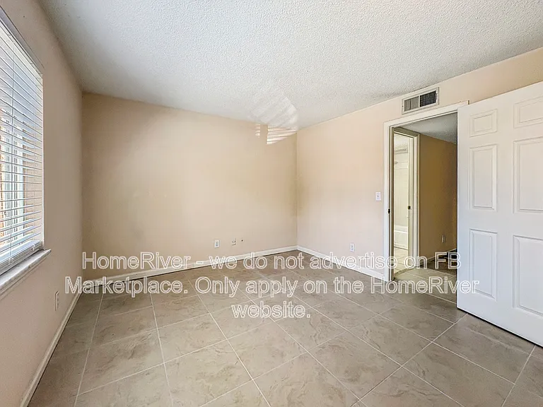 3919 Bell Tower Dr #1 — Photo 6