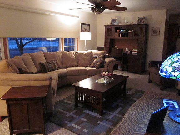 3rd image of 321 Logan View Dr