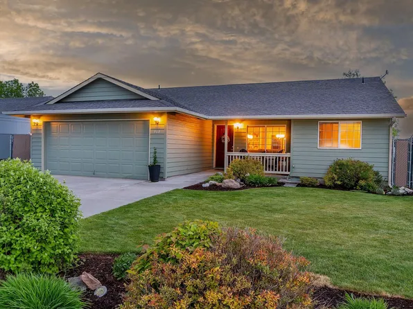960 NE Manzanita St, Prineville, OR 97754
