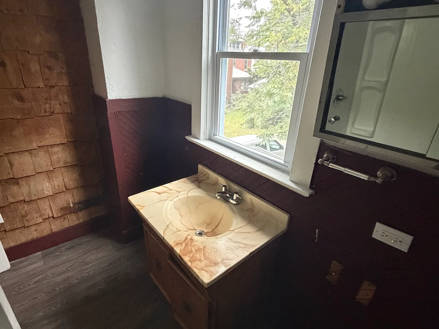 2 bed, 950 sqft, $750 — Photo 4
