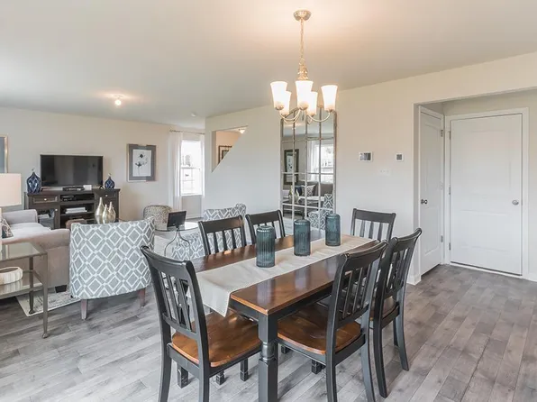 149 Malibu Dr, Egg Harbor Township, NJ 08234