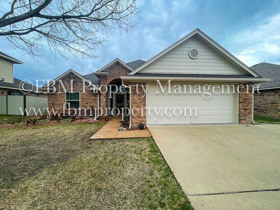 1st image of 310 Centenial Ave