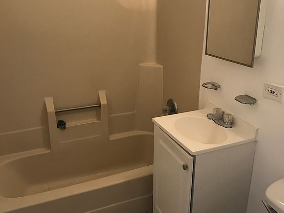 3rd image of 14728 90th Ave APT 3B