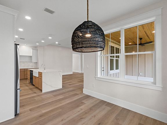 5th image of 29 Bonita Ct