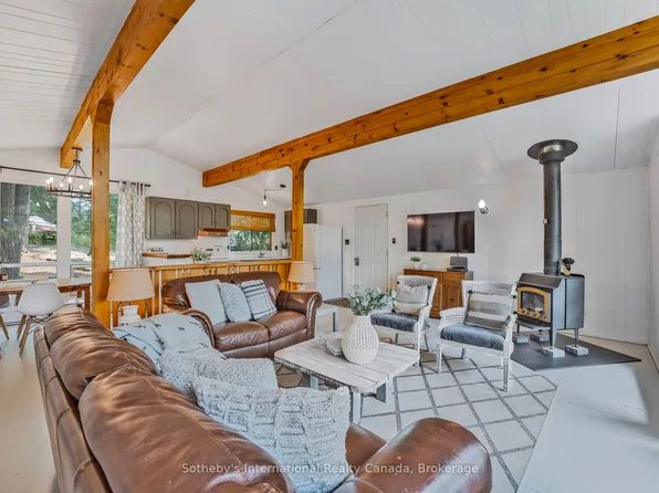 374 Stewart Lake Rd, Georgian Bay, ON P0C 1H0