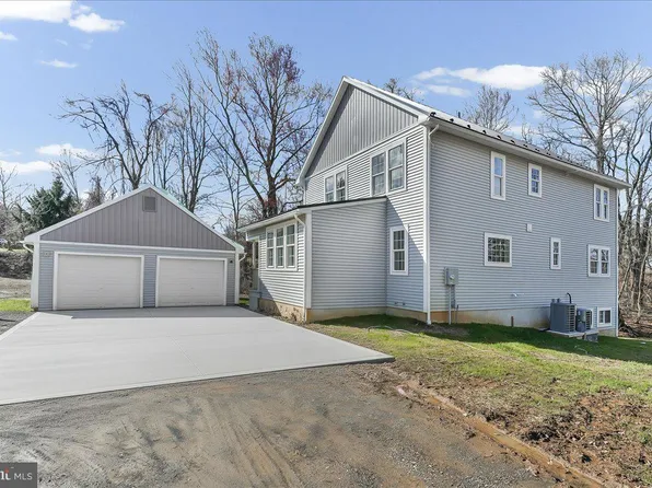 244 W Summit Ave, West Grove, PA 19390