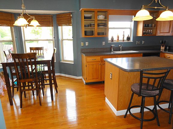 5th image of 1001 Caroway Blvd