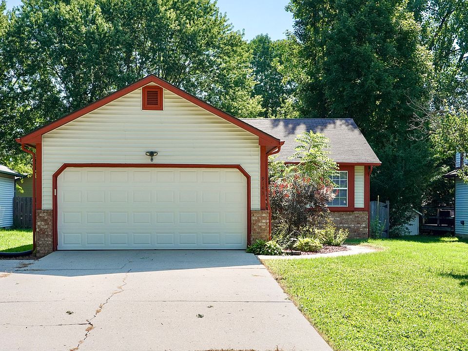 1st image of 9143 Warwick Rd