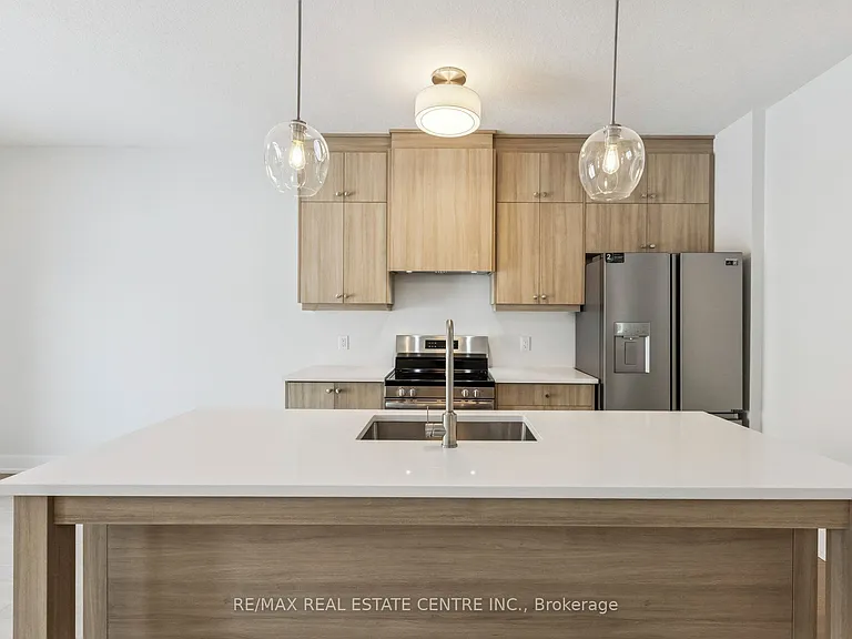 123 Maple St — Photo 21