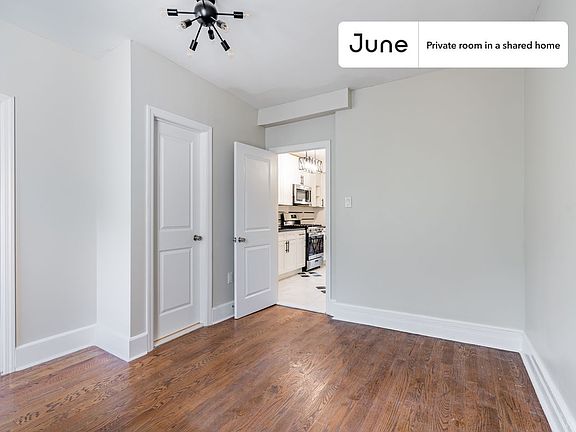 3rd image of 20A Clendenny Ave #2-A