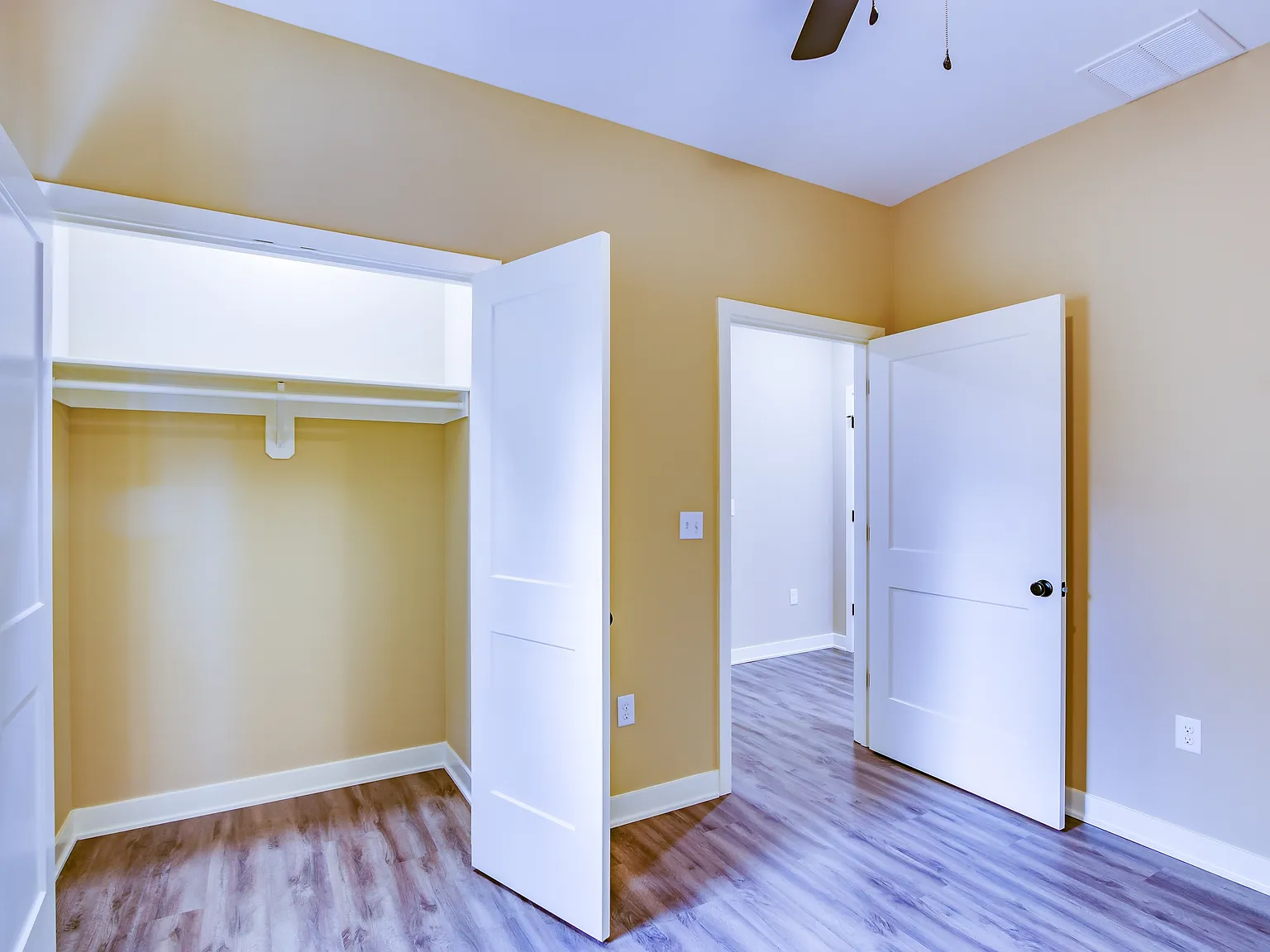 4448 Evanston Avenue - 2 — Photo 4