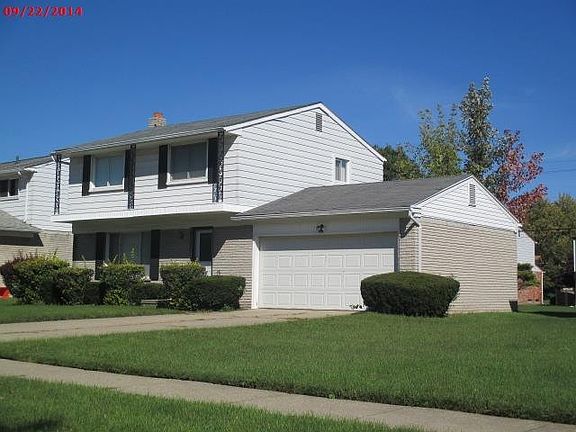 4th image of 27350 Pierce Ave