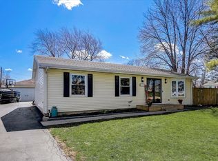 25296 W Wayside Pl, Lake Villa, IL 60046