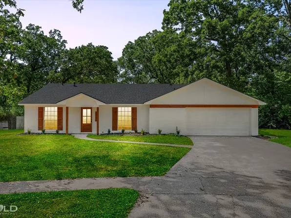 8802 Kensington Dr, Shreveport, LA 71118